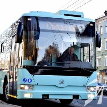 Як заощадити на проїзді в тролейбусі Як заощадити на проїзді в тролейбусі