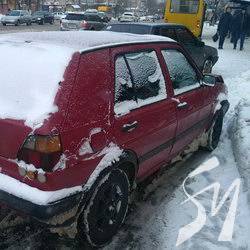Тролейбус «впіймав» водія зі зміненим станом свідомості Тролейбус «впіймав» водія зі зміненим станом свідомості