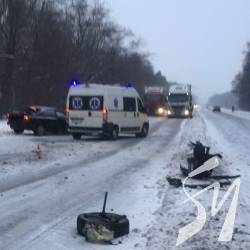 На Київській трасі розбилися два авто На Київській трасі розбилися два авто