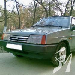 Водій збив неповнолітнього і намагався довезти до лікарні Водій збив неповнолітнього і намагався довезти до лікарні