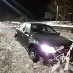 Комунальнеики підготували трамплін на в’їзді до Чернігова Комунальнеики підготували трамплін на в’їзді до Чернігова