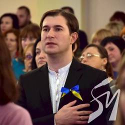 Олександр Ломако: Українців мають єднати спільні цінності та бачення майбутнього Олександр Ломако: Українців мають єднати спільні цінності та бачення майбутнього