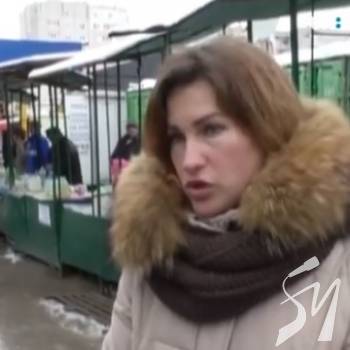 У Чернігові «буча» щодо пластикових пляшок у бабусь з молоком У Чернігові «буча» щодо пластикових пляшок у бабусь з молоком