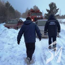 Вчорашній сніг згрібали з доріг понад сотня машин облавтодору Вчорашній сніг згрібали з доріг понад сотня машин облавтодору
