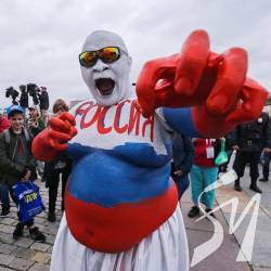 Як слід бомбити США, проспівав хор в Ісаакіївському соборі Як слід бомбити США, проспівав хор в Ісаакіївському соборі