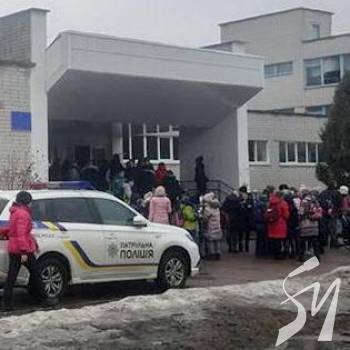 Офіційно і телевізійно про евакуацію з 30 школи Офіційно і телевізійно про евакуацію з 30 школи