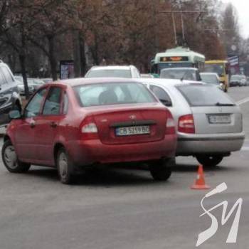 Не розминулись двоє біля «Укртелекому» Не розминулись двоє біля «Укртелекому»