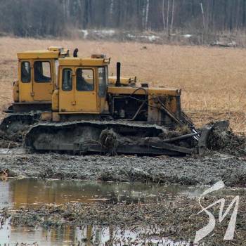 Розчищають деякі водойми у Ніжинському районі Розчищають деякі водойми у Ніжинському районі