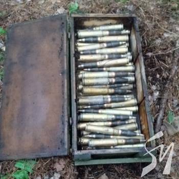 На Чернігівщині СБУ виявила схованку з військовими засобами ураження На Чернігівщині СБУ виявила схованку з військовими засобами ураження