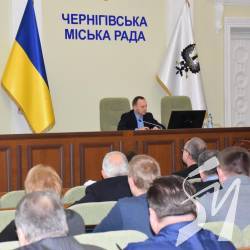 Атрошенко просить чернігівців закривати платіжки комунальних підприємств вчасно Атрошенко просить чернігівців закривати платіжки комунальних підприємств вчасно