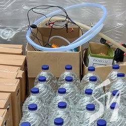 Викрито підпільний цех бутлегерів Викрито підпільний цех бутлегерів