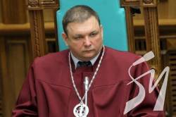 Конституційний суд звільнив главу КСУ Станіслава Шевчука Конституційний суд звільнив главу КСУ Станіслава Шевчука