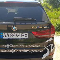 Хлопчик на BMW X5 попався патрульним у Чернігові Хлопчик на BMW X5 попався патрульним у Чернігові