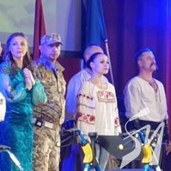«АТО – Ангели тебе оберігають» – вистава Дніпровського театру вразила публіку в Торонто «АТО – Ангели тебе оберігають» – вистава Дніпровського театру вразила публіку в Торонто