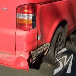 Двоє фургонів не поділили проспект Двоє фургонів не поділили проспект