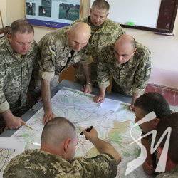 Британські інструктори «просвітили» українських офіцерів за програмою Orbital Британські інструктори «просвітили» українських офіцерів за програмою Orbital