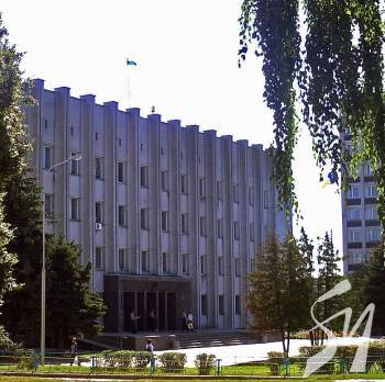 Питають і містян, і депутатів муніципалітету: чи треба місту районні ради Питають і містян, і депутатів муніципалітету: чи треба місту районні ради