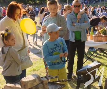 Купальську ніч тисячі чернігівців святкували в міському парку. Як це було Купальську ніч тисячі чернігівців святкували в міському парку. Як це було