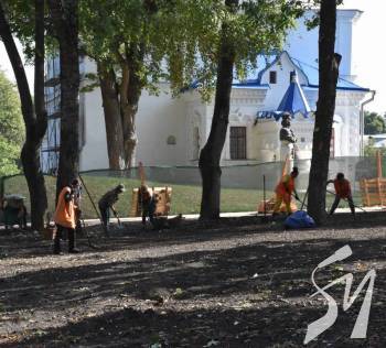 На чернігівському Валу – «ЧеЗаРівські» лави На чернігівському Валу – «ЧеЗаРівські» лави