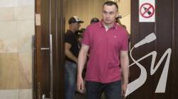 Сенцов спалив свій тюремний одяг Сенцов спалив свій тюремний одяг