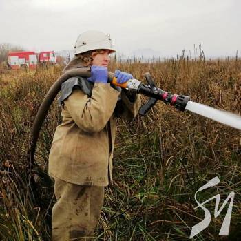 На Чернігівщині вогнеборці продовжують заходи з ліквідації пожеж на торфовищах На Чернігівщині вогнеборці продовжують заходи з ліквідації пожеж на торфовищах