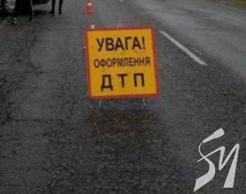 На Чернігівщині рейсовий автобус потрапив в ДТП, 10 постраждалих На Чернігівщині рейсовий автобус потрапив в ДТП, 10 постраждалих