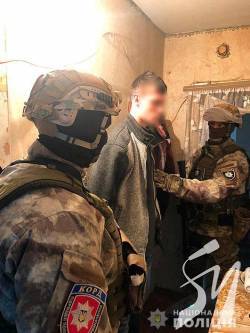 На Чернігівщині поліція викрила розгалужену мережу Інтернет-наркозбувачів На Чернігівщині поліція викрила розгалужену мережу Інтернет-наркозбувачів