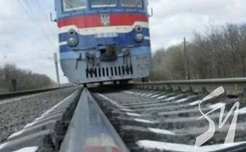 В Носівському районі під потягом загинула 23-річна одеситка В Носівському районі під потягом загинула 23-річна одеситка