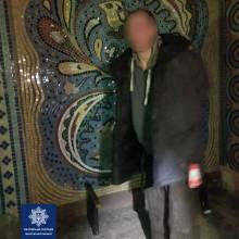 Чернігівець з ножем напав на таксиста Чернігівець з ножем напав на таксиста
