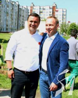Атрошенко і Микитась будують спільно під Мюнхеном? Атрошенко і Микитась будують спільно під Мюнхеном?
