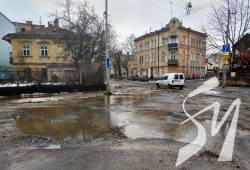 Укравтодор прийматиме скарги на стан доріг через додаток Укравтодор прийматиме скарги на стан доріг через додаток