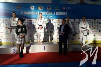 Двоє чернігівок стали чемпіонками України з дзюдо Двоє чернігівок стали чемпіонками України з дзюдо