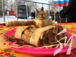 За танк із млинців на Масляну кулінари з Новозибкова отримали кіло масла За танк із млинців на Масляну кулінари з Новозибкова отримали кіло масла