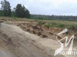 Жителю Чернігівщини оголосили про підозру розкрадання піску на понад 50 млн гривень Жителю Чернігівщини оголосили про підозру розкрадання піску на понад 50 млн гривень