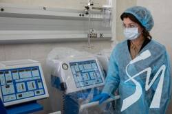 Марина Порошенко передала чергову партію апаратів ШВЛ до Київської міської лікарні Марина Порошенко передала чергову партію апаратів ШВЛ до Київської міської лікарні