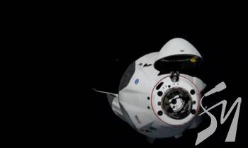   ,       Crew Dragon  SpaceX  