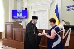 Чернігівських медиків відзначив Архієпископ Євстратій Чернігівських медиків відзначив Архієпископ Євстратій