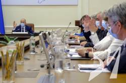 Кабмін звільнив чотирьох заступників міністра освіти Кабмін звільнив чотирьох заступників міністра освіти