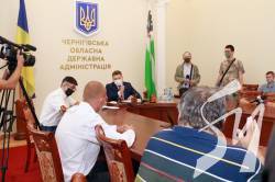 Андрій Прокопенко зустрівся з представниками колективів торфовидобувних підприємств та Чернігівторф Андрій Прокопенко зустрівся з представниками колективів торфовидобувних підприємств та Чернігівторф