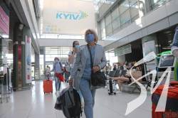 Відсьогодні іноземців пускатимуть в Україну: заборона на в’їзд втратила чинність Відсьогодні іноземців пускатимуть в Україну: заборона на в’їзд втратила чинність