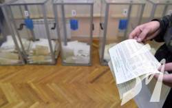 На виборчій дільниці у чернігівській школі №6 виявили неправильно надруковані бюлетені