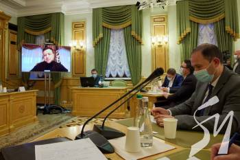 У Президента запитали волонтерів, як боротися з ковідом, і оголосили про звільнення Степанова У Президента запитали волонтерів, як боротися з ковідом, і оголосили про звільнення Степанова