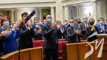 У Раді зареєстрували постанову про скасування карантину вихідного дня У Раді зареєстрували постанову про скасування карантину вихідного дня