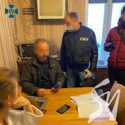 У Чернігові СБУ попередила створення радикального осередку, який пропагував агресивну війну У Чернігові СБУ попередила створення радикального осередку, який пропагував агресивну війну