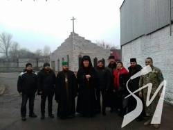 Освятили та встановили хрест храму Св. Івана Воїна на Ремзаводі у Чернігові