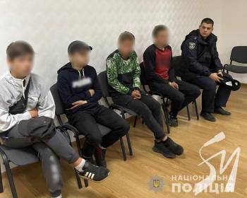 Поліція Чернігівщини встановила осіб, причетних до розбійного нападу в Бобровицькій громаді Поліція Чернігівщини встановила осіб, причетних до розбійного нападу в Бобровицькій громаді