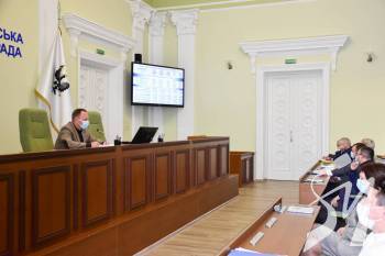  317   COVID-19     -  4 