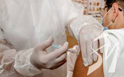 Від завтра в Україні буде розширено перелік професій, для яких вакцинація від COVID-19 є обов'язково