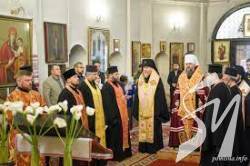 Предстоятель ПЦУ звершив молебень у Катерининському соборі Чернігова