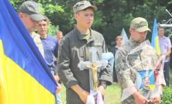 У Срібнянській громаді попрощались із загиблим за Україну бійцем У Срібнянській громаді попрощались із загиблим за Україну бійцем